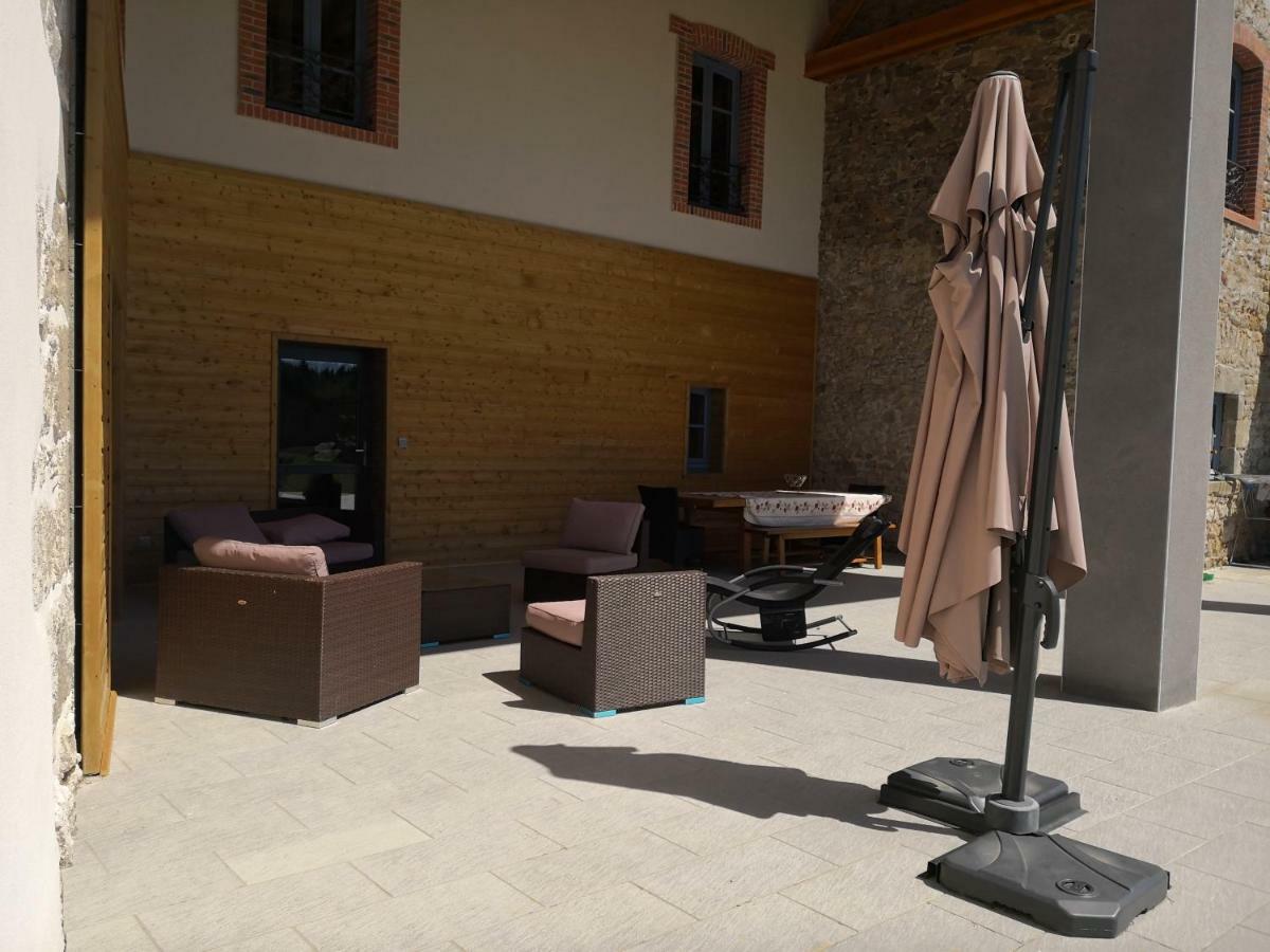 Les Chambres D'Hotes De La Frissonnette Auzelles Luaran gambar